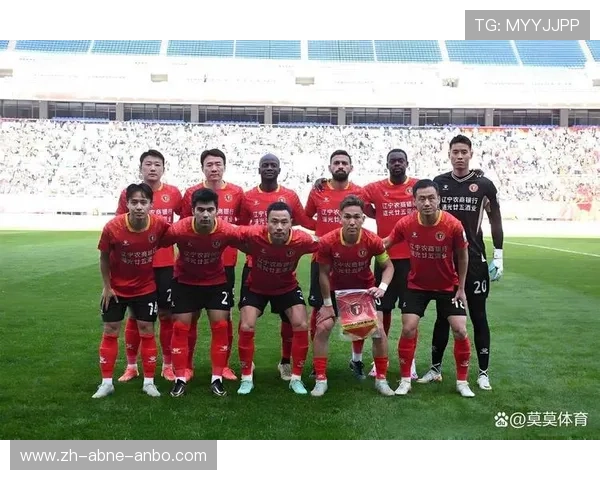 风雨无阻上港球迷助威中超创纪录